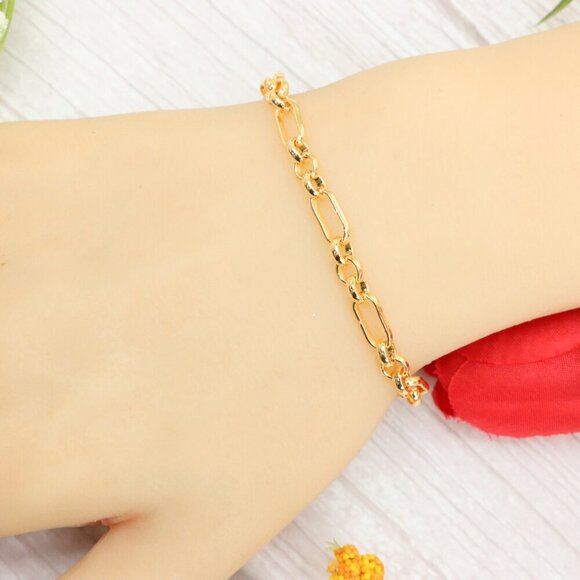 "Trendy Handmade Bracelet – A Thoughtful Gift for Girls & Women | UNVRC1527 - Picture 6 of 10